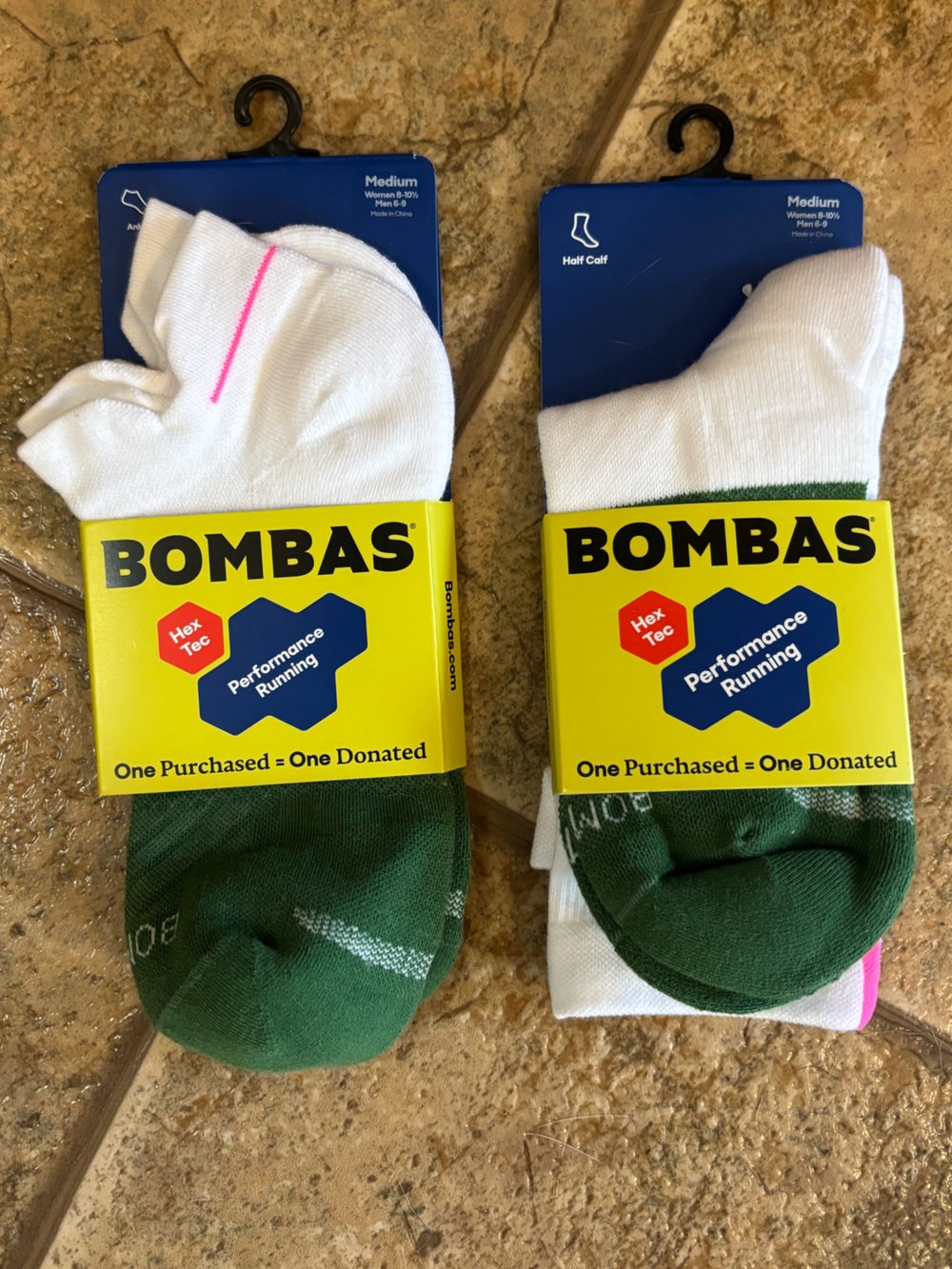 NWT *Bundle of 2 Pairs* Bombas Performance Running socks sz M